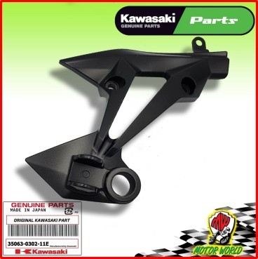 SUPPORTO PEDANA POSTERIORE DESTRA ORIGINALE KAWASAKI Z 750 ABS 2010